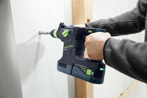 Anwendungsbild Akku-Kombihammer KHC 18 5,0 EBI-Plus